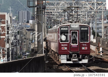 8300系 8300Fメモリアルトレイン 普通 高槻市行き 107543591