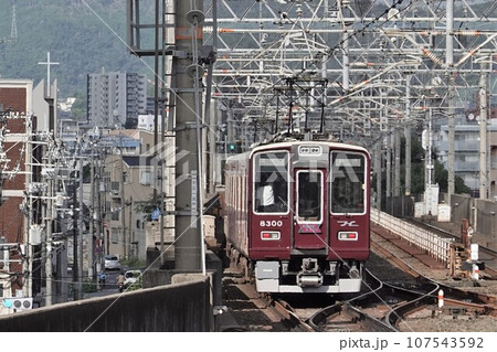 8300系 8300Fメモリアルトレイン 普通 高槻市行き 107543592