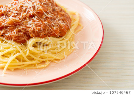 pork bolognese spaghetti with parmesan cheese pork bolognese spaghetti with parmesan cheese 107546467