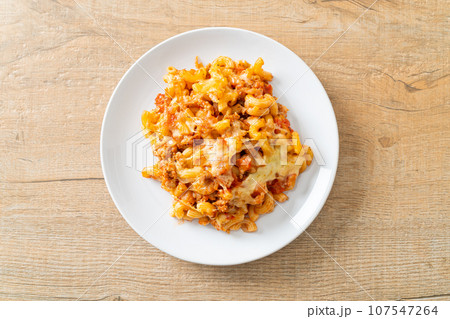 homemade macaroni bolognese with cheese homemade macaroni bolognese with cheese 107547264