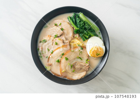 Ramen noodles in pork bone soup with roast pork and egg 107548193