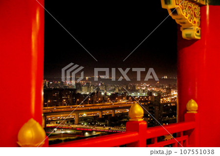 台湾　台北圓山大飯店（ザ・グランドホテル台北）からの夜景 107551038