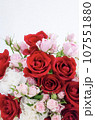 友人からもらった花束の写真 107551880