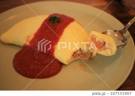 家庭料理の代表 オムライス 家庭料理の代表 オムライス 107555907