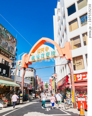 東京　高円寺駅純情商店街 107559230