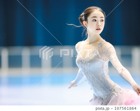 女性フィギュアスケーター 107561864