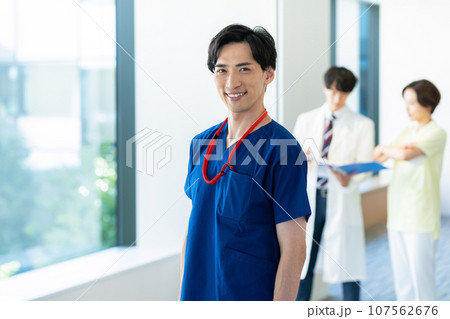 医療従事者 医療従事者 107562676