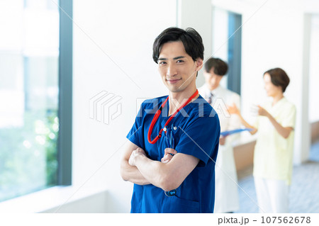 医療従事者 医療従事者 107562678