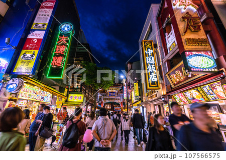 日本の横浜都市景観 10月・全国平均/4週連続減↓…賑わう横浜中華街。脱コロナ、希望の時代へ=7日 日本の横浜都市景観 10月・全国平均/4週連続減↓…賑わう横浜中華街。脱コロナ、希望の時代へ=7日 107566575