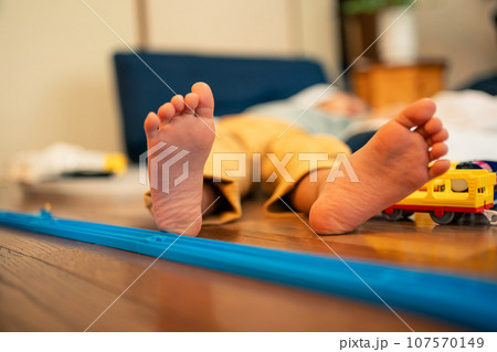 3 years old 107570149