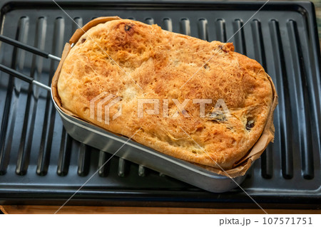 天然酵母パン Homemade bread 天然酵母パン Homemade bread 107571751