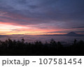 甘利山　絶景　朝日　富士山 107581454