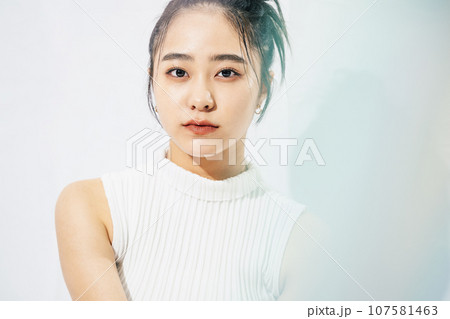 若い女性の美容・ビューティーイメージ 若い女性の美容・ビューティーイメージ 107581463