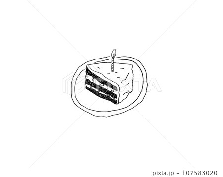 ロウソクが立ててある1ピースケーキ 107583020
