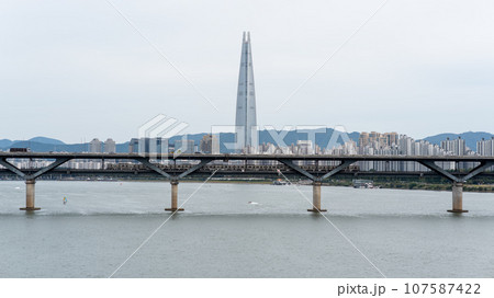 Lotte World Tower skyscraper and Han River in Seoul South Korea Lotte World Tower skyscraper and Han River in Seoul South Korea 107587422
