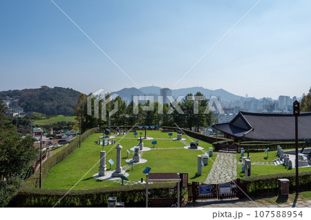 韓国・釜山　東萊邑城の風景 107588954