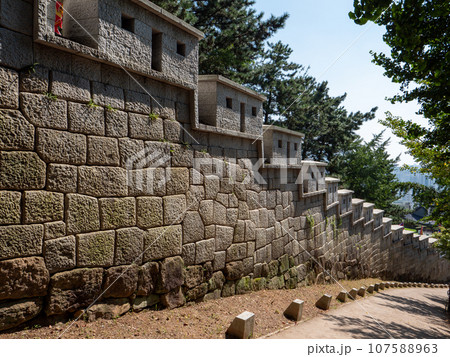 韓国・釜山　東萊邑城の風景 107588963