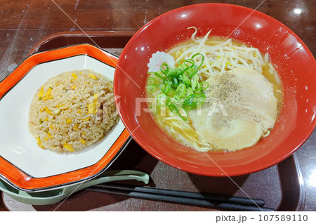 ラーメン炒飯セット ラーメン炒飯セット 107589110