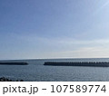 海とテトラポッド 107589774