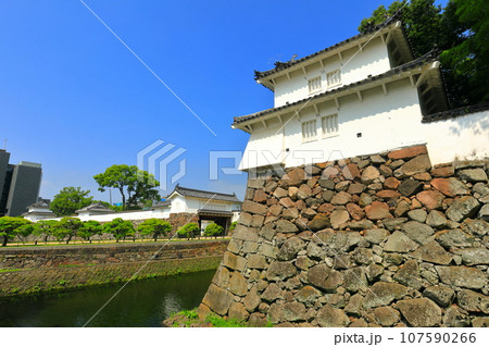 【大分県】快晴の府内城 大手門と着到櫓（大分城址公園） 107590266