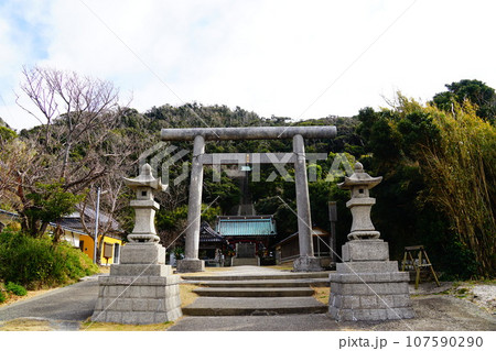 千葉県　館山市　洲崎神社　二之鳥居 107590290