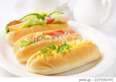 おいしいコッペパンサンド おいしいコッペパンサンド 107590745