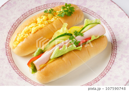 おいしいコッペパンサンド おいしいコッペパンサンド 107590748