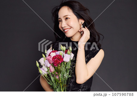 秋服ファッションポートレート 107590788