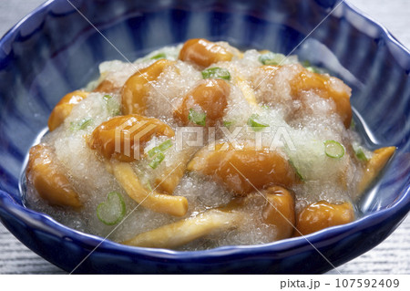 なめこおろし なめこおろし 107592409