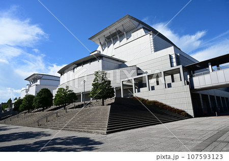 滋賀県立芸術劇場びわ湖ホール 107593123