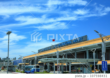 台湾　台北松山空港 107598431