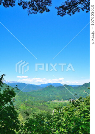 赤崎山から津川方面を望む(阿賀町) 赤崎山から津川方面を望む(阿賀町) 107605019