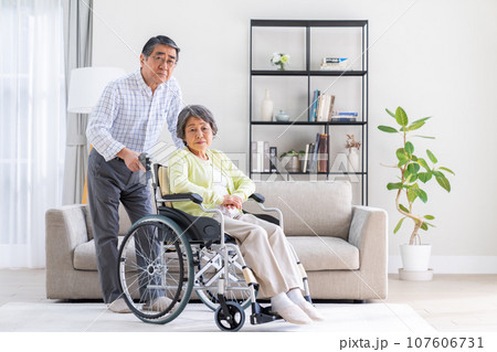 在宅介護 在宅介護 107606731