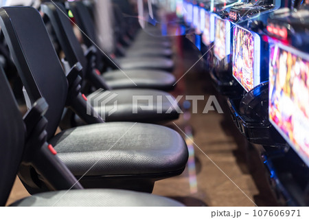 パチンコ機 スロットマシン パチンコ機 スロットマシン 107606971
