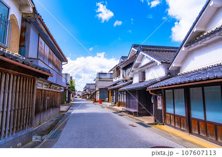 丹波篠山 河原町妻入商家群 107607113