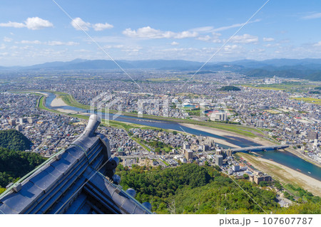 岐阜城から望む伊吹山方面の眺望 岐阜城から望む伊吹山方面の眺望 107607787