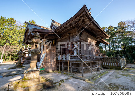 大神山神社（本社）拝殿　鳥取県米子市尾高 107609085