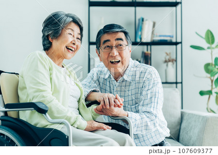 在宅介護 在宅介護 107609377