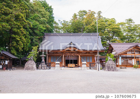 池田町八幡神社　本殿 107609675