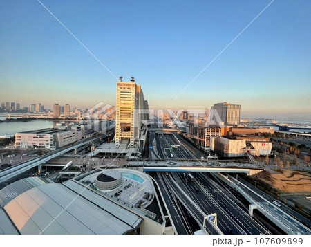 【東京】グランドニッコー東京台場の部屋からの景色(お台場・首都高速道路) 【東京】グランドニッコー東京台場の部屋からの景色(お台場・首都高速道路) 107609899