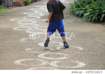 けんけんぱ　昔の遊び 107611625