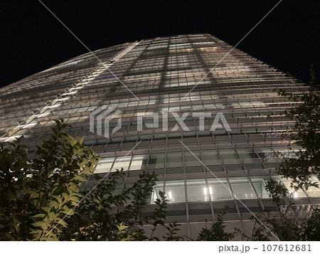 東京ミッドタウン八重洲　夜景 107612681