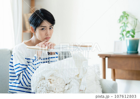 家事が嫌いな女性 107612803