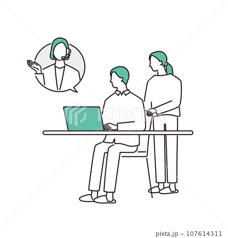 リモート相談をする若い夫婦と女性オペレーター リモート相談をする若い夫婦と女性オペレーター 107614311
