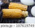 焼きとうもろこし 107619749