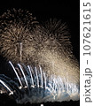 夜空を飾る大花（大曲花火大会） 107621615