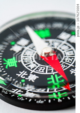 方位磁石 107625004