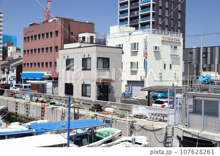 明石港（兵庫県 明石市） 107628261