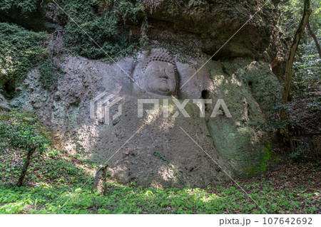 熊野磨崖仏　大分県豊後高田市　日本最大級 107642692
