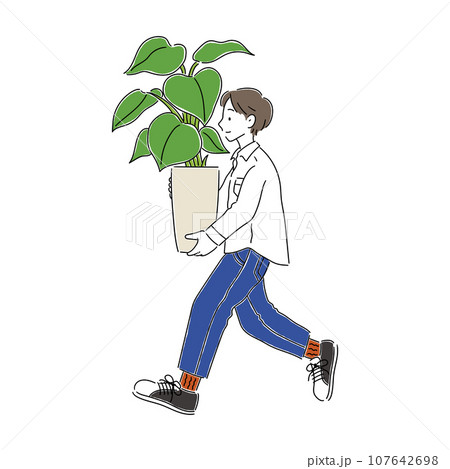 観葉植物を運んでいる男性 観葉植物を運んでいる男性 107642698